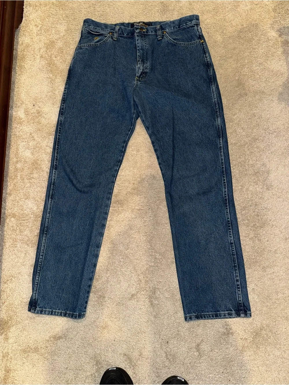 Men’s Wrangler blue jeans George Strait Collection size 36x32